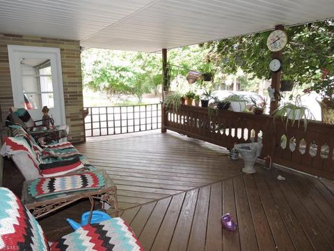 2201 Crosshaven Rd NW, Canton, OH 44708 photo 4