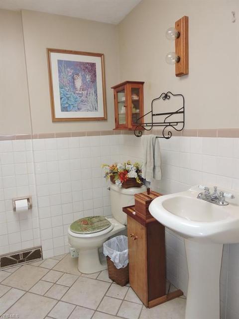2201 Crosshaven Rd NW, Canton, OH 44708 photo 14