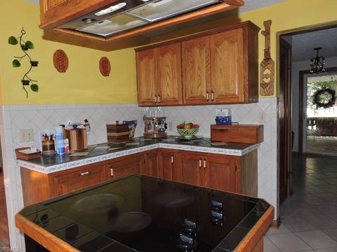 2201 Crosshaven Rd NW, Canton, OH 44708 photo 9