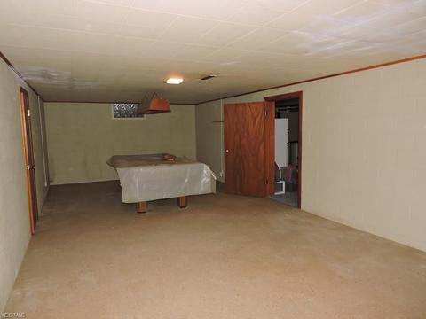 2201 Crosshaven Rd NW, Canton, OH 44708 photo 19
