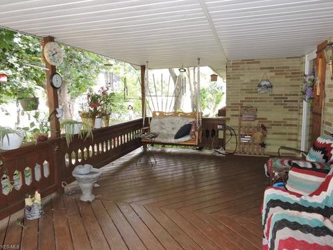 2201 Crosshaven Rd NW, Canton, OH 44708 photo 3