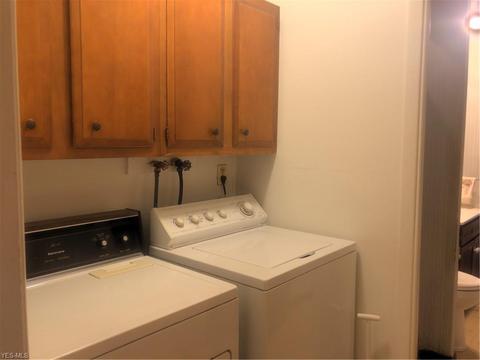 150 Sunset Dr, Berea, OH 44017 photo 14