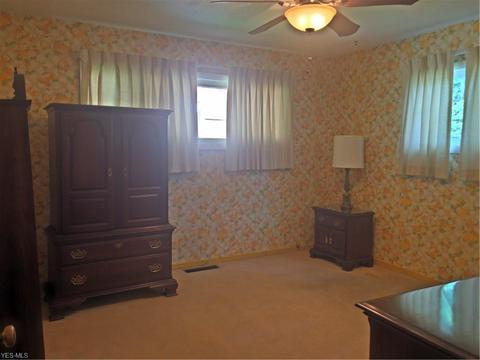 150 Sunset Dr, Berea, OH 44017 photo 8