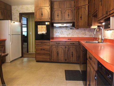 150 Sunset Dr, Berea, OH 44017 photo 5