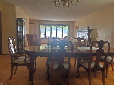 150 Sunset Dr, Berea, OH 44017 photo 3