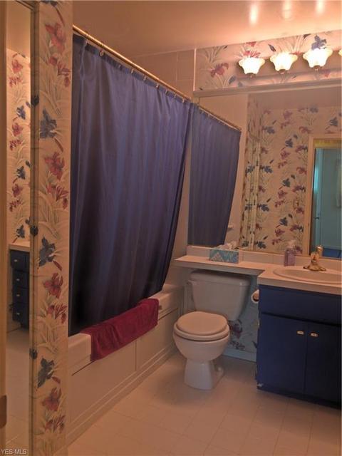 150 Sunset Dr, Berea, OH 44017 photo 12