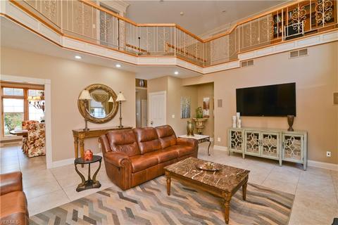 130 Oak Tree Dr, Canfield, OH 44406 photo 13