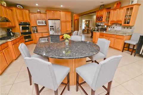130 Oak Tree Dr, Canfield, OH 44406 photo 18