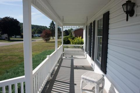 195 Allison Ave, Killbuck, OH 44637 photo 6