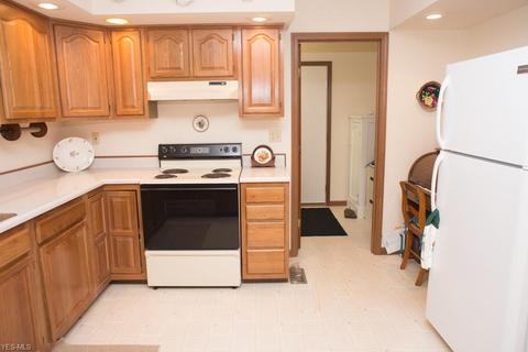 195 Allison Ave, Killbuck, OH 44637 photo 13