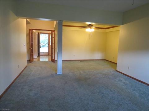 107 Stonehedge Dr, Elyria, OH 44035 photo 7