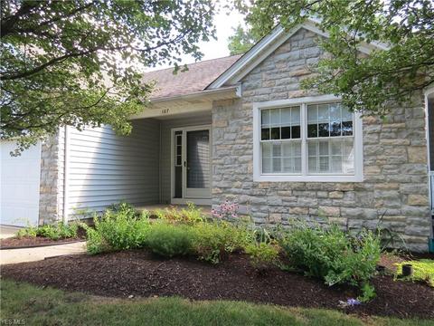 107 Stonehedge Dr, Elyria, OH 44035 photo 3