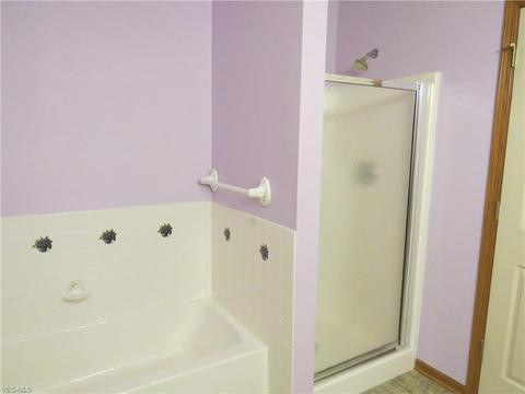 107 Stonehedge Dr, Elyria, OH 44035 photo 12