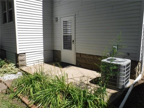 316 Olive St, Elyria, OH 44035 photo 7