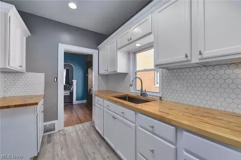 5802 Gerald Ave, Parma, OH 44129 photo 10
