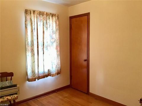 351 Penfield Ave, Elyria, OH 44035 photo 7