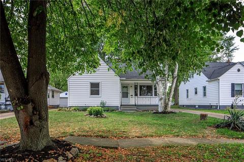 419 Concord Ave, Elyria, OH 44035 photo 2