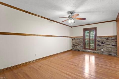 32 Valley Forge Ln, Elyria, OH 44035 photo 10