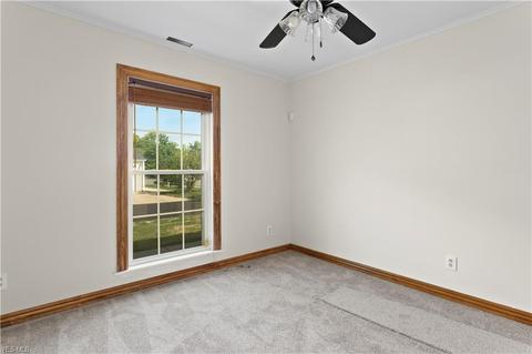 32 Valley Forge Ln, Elyria, OH 44035 photo 17