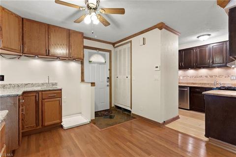 32 Valley Forge Ln, Elyria, OH 44035 photo 14