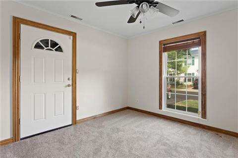 32 Valley Forge Ln, Elyria, OH 44035 photo 20