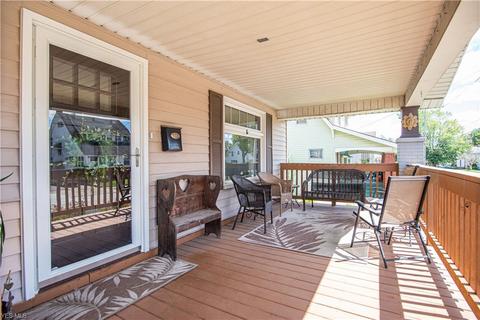 131 Creed St, Struthers, OH 44471 photo 2