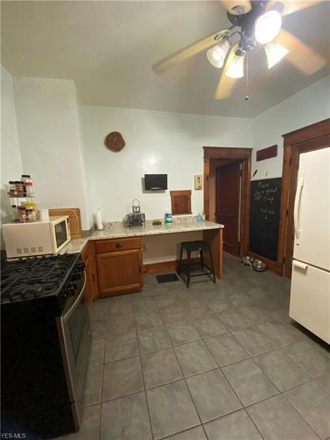 364 Sexton St, Struthers, OH 44471 photo 6