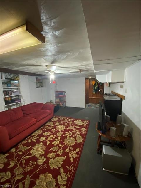 364 Sexton St, Struthers, OH 44471 photo 12