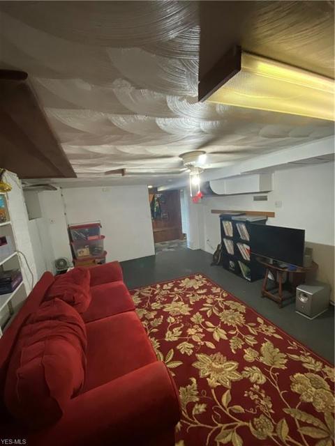 364 Sexton St, Struthers, OH 44471 photo 11