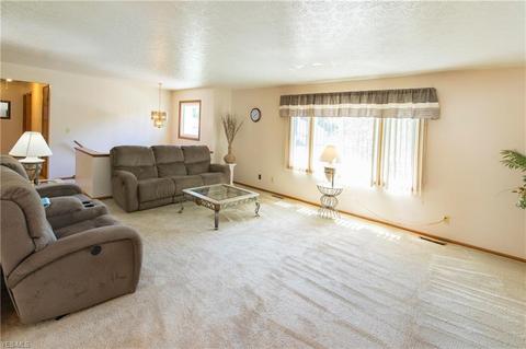 9710 Running Brook Dr, Parma, OH 44130 photo 7