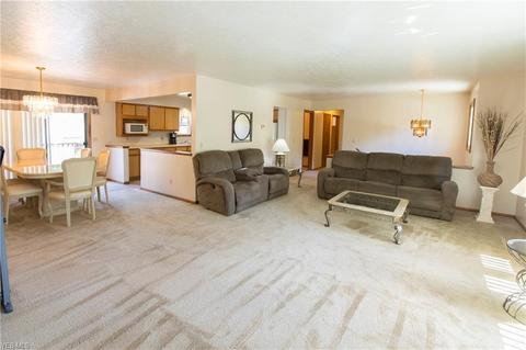 9710 Running Brook Dr, Parma, OH 44130 photo 6