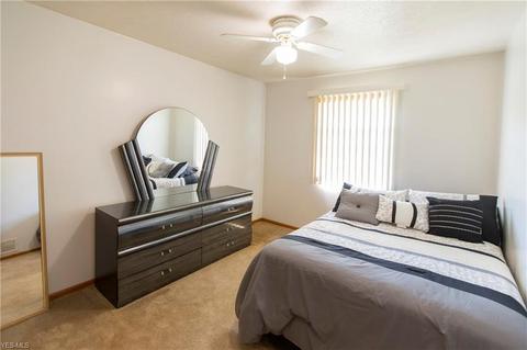 9710 Running Brook Dr, Parma, OH 44130 photo 19