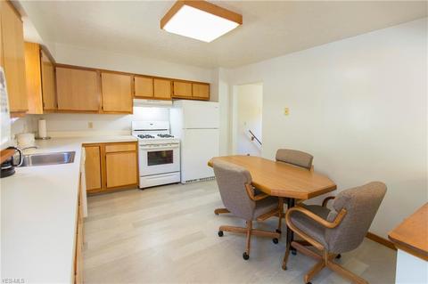 9710 Running Brook Dr, Parma, OH 44130 photo 13