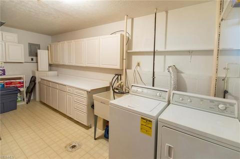 9710 Running Brook Dr, Parma, OH 44130 photo 23