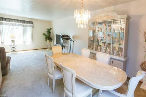9710 Running Brook Dr, Parma, OH 44130 photo 11