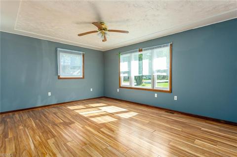 159 Parmely Ave, Elyria, OH 44035 photo 3