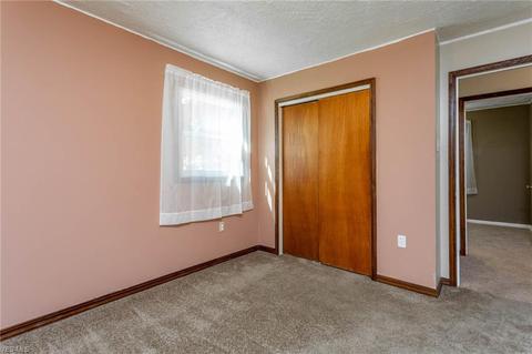 159 Parmely Ave, Elyria, OH 44035 photo 9