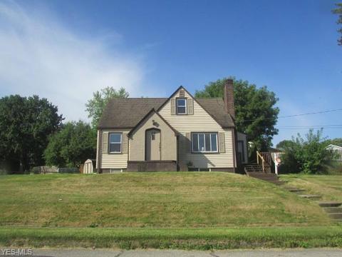16 Parkway St, Struthers, OH 44471 photo 1