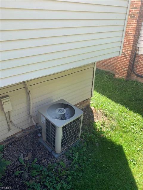 14101 Summit Ave, Maple Heights, OH 44137 photo 10