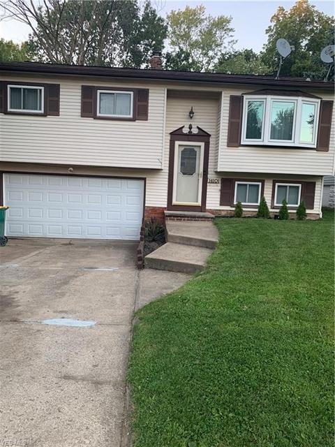 14101 Summit Ave, Maple Heights, OH 44137 photo 2