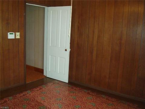 523 W 30th St, Ashtabula, OH 44004 photo 10