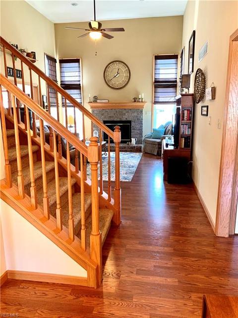 336 Pemberton Dr, Elyria, OH 44035 photo 3