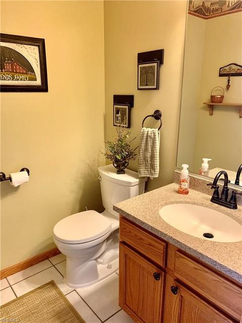 336 Pemberton Dr, Elyria, OH 44035 photo 13