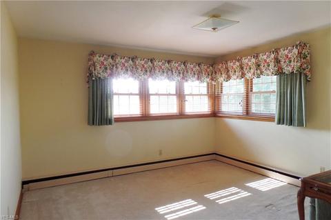 527 Ullman St, Beverly, OH 45715 photo 3