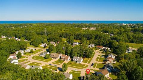 6317 Oak Tree Dr S, Lorain, OH 44053 photo 9
