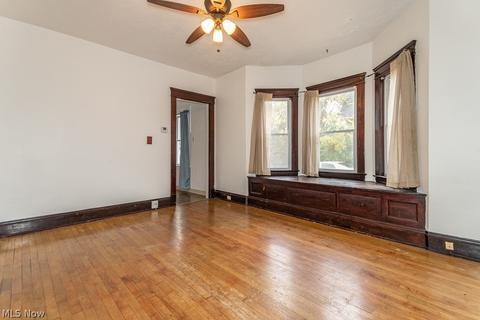 1455 E 294th St, Wickliffe, OH 44092 photo 4