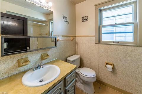 1115 Broad Ave NW, Canton, OH 44708 photo 5