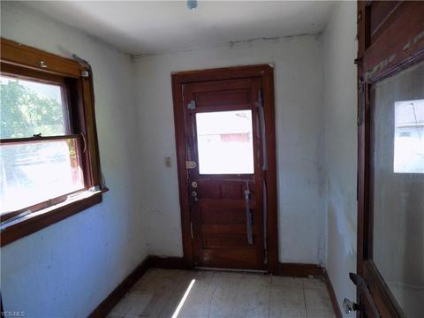 122 Bell Ave, Elyria, OH 44035 photo 17