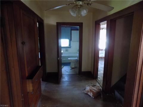 122 Bell Ave, Elyria, OH 44035 photo 10