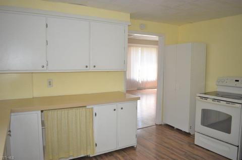 2000 Spring Ave NE, Canton, OH 44714 photo 9